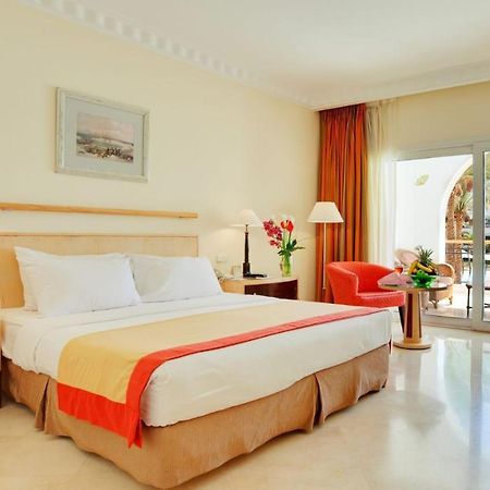 The Hotel Grace Place Inn Нью-Дели Экстерьер фото